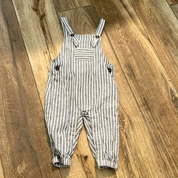 NWOT Rylee + cru overalls size 3-6 mos - Picture 1 of 3